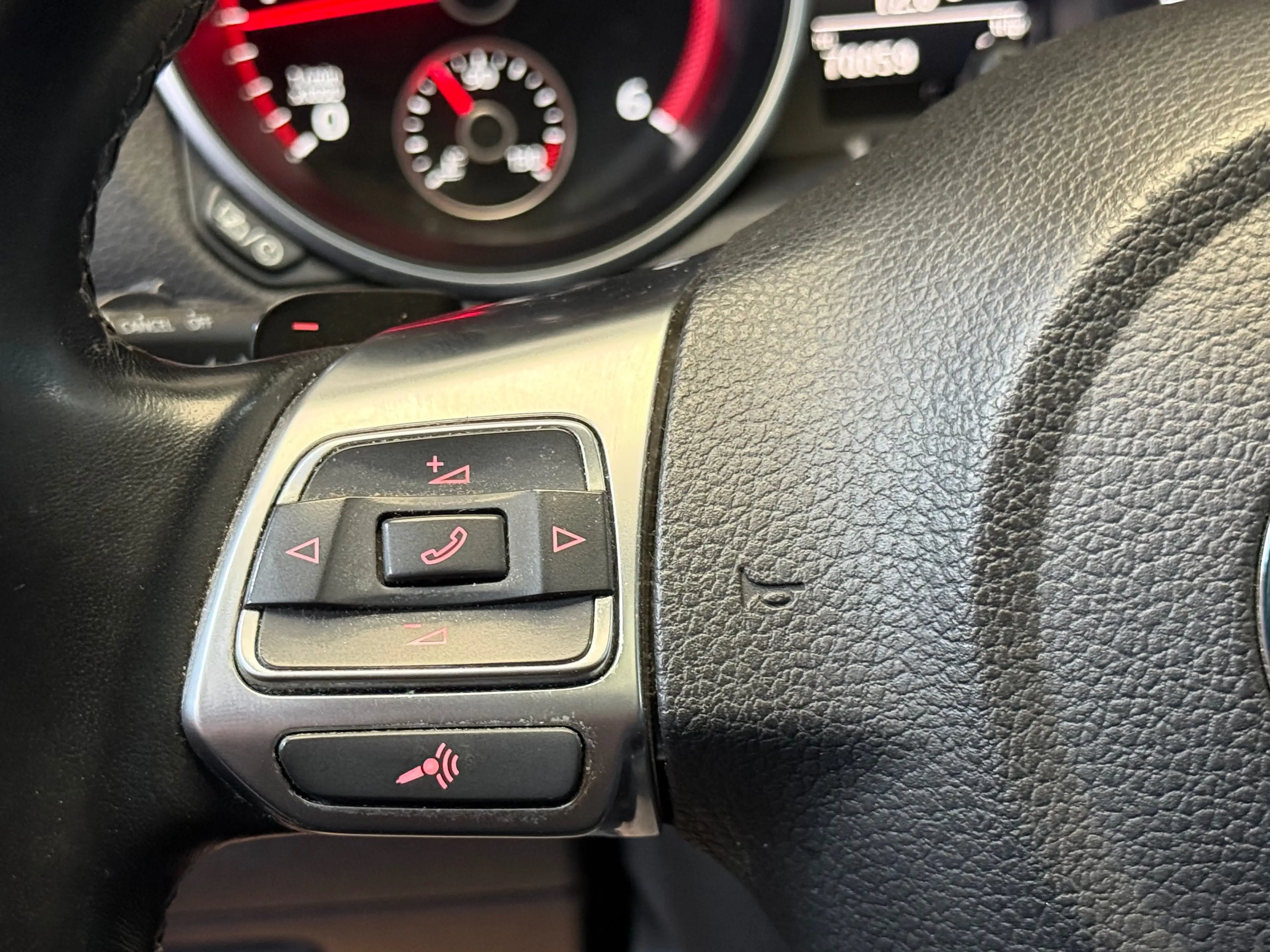 Volkswagen Golf GTD °BI-XENON°NAVI°DSG°FULL OPTIONS — photo 15