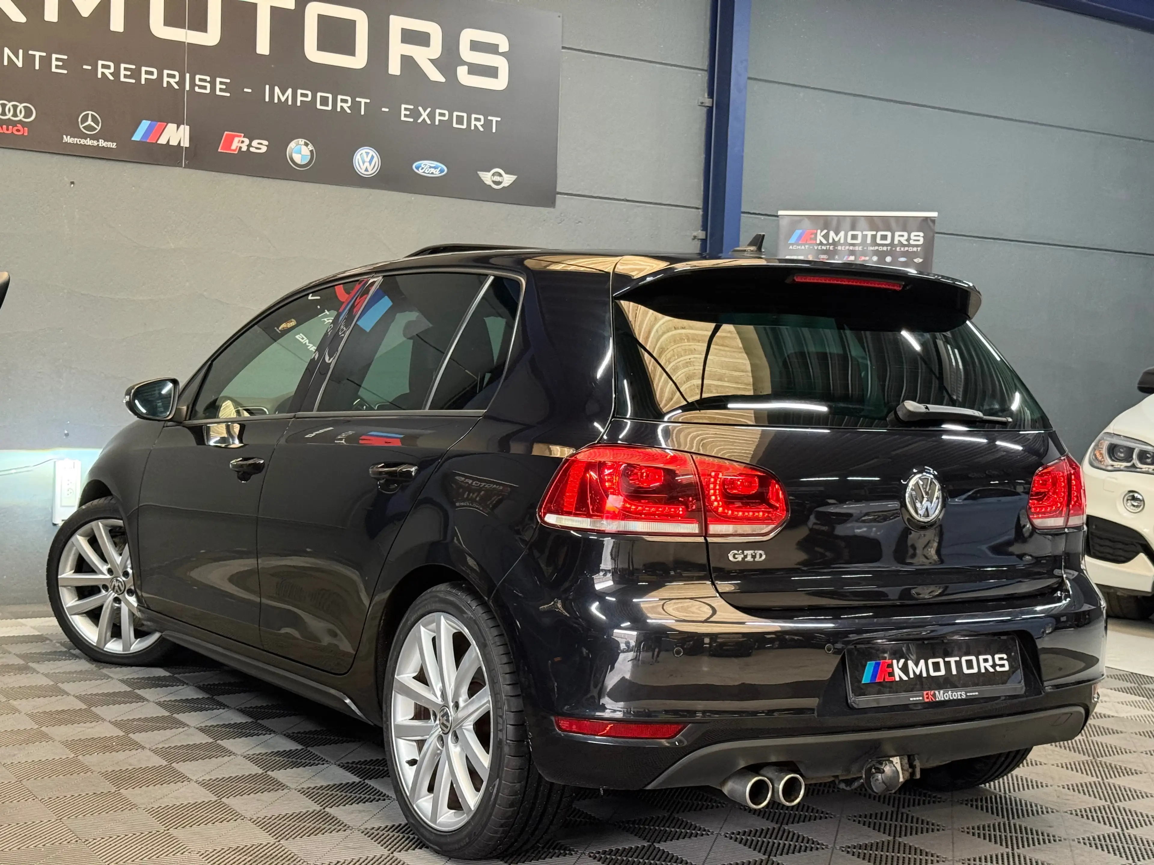 Volkswagen Golf GTD °BI-XENON°NAVI°DSG°FULL OPTIONS — photo 5