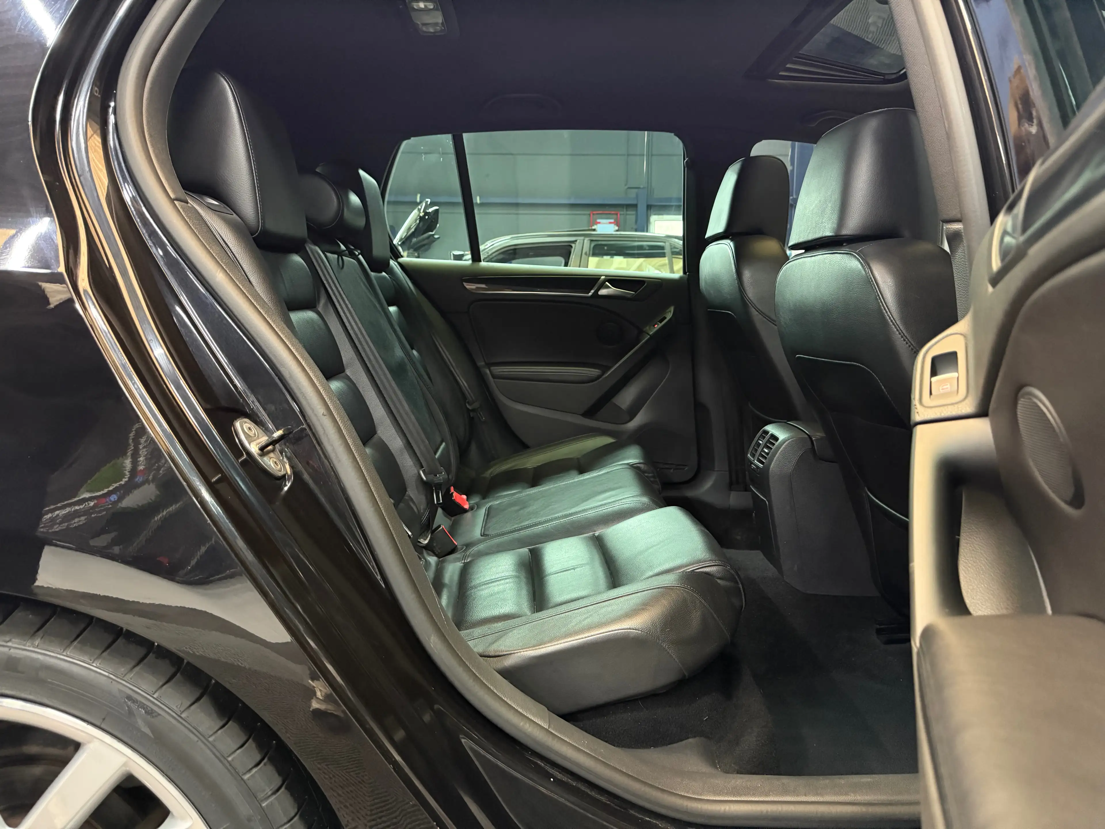 Volkswagen Golf GTD °BI-XENON°NAVI°DSG°FULL OPTIONS — photo 11