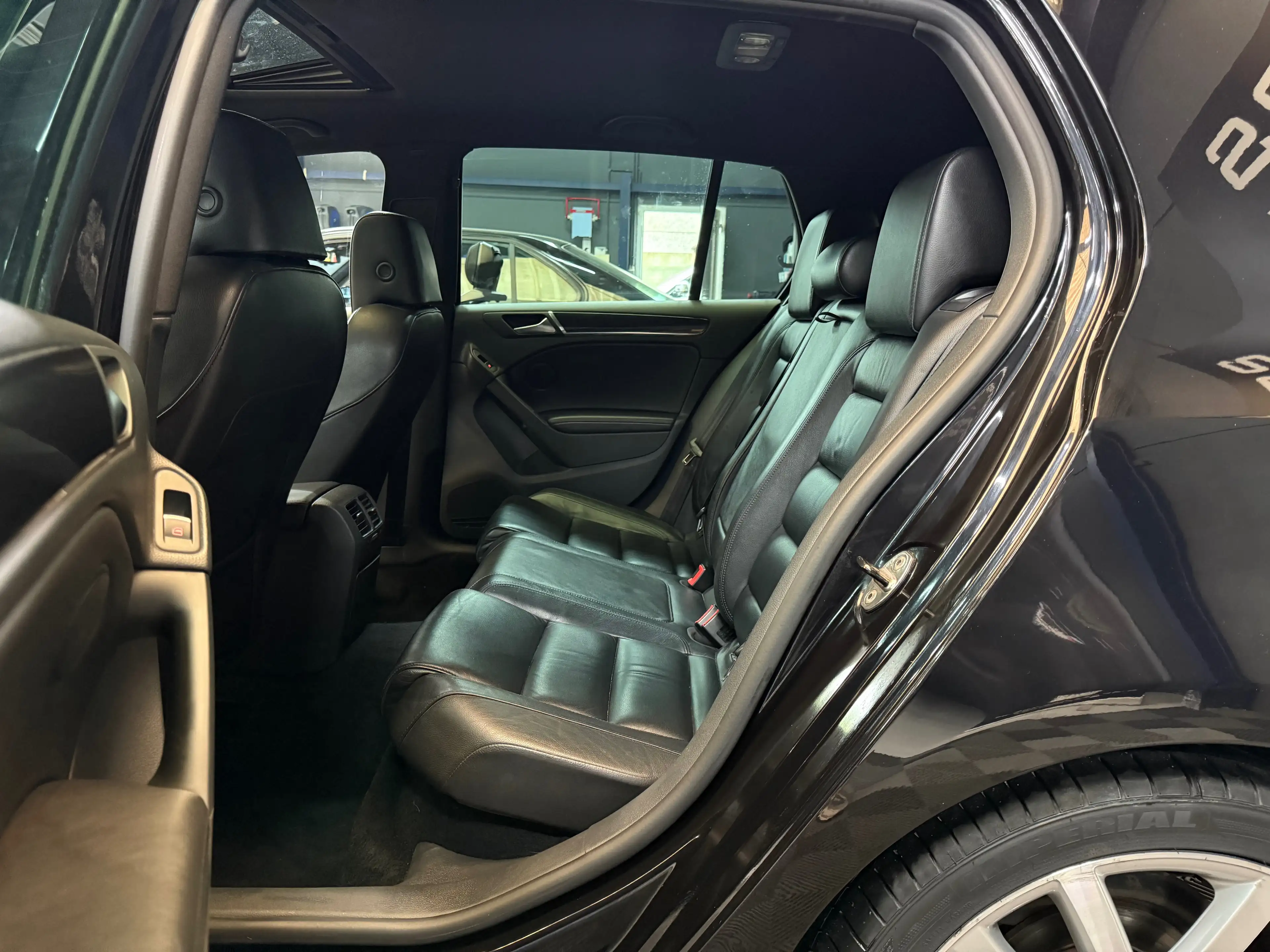Volkswagen Golf GTD °BI-XENON°NAVI°DSG°FULL OPTIONS — photo 9