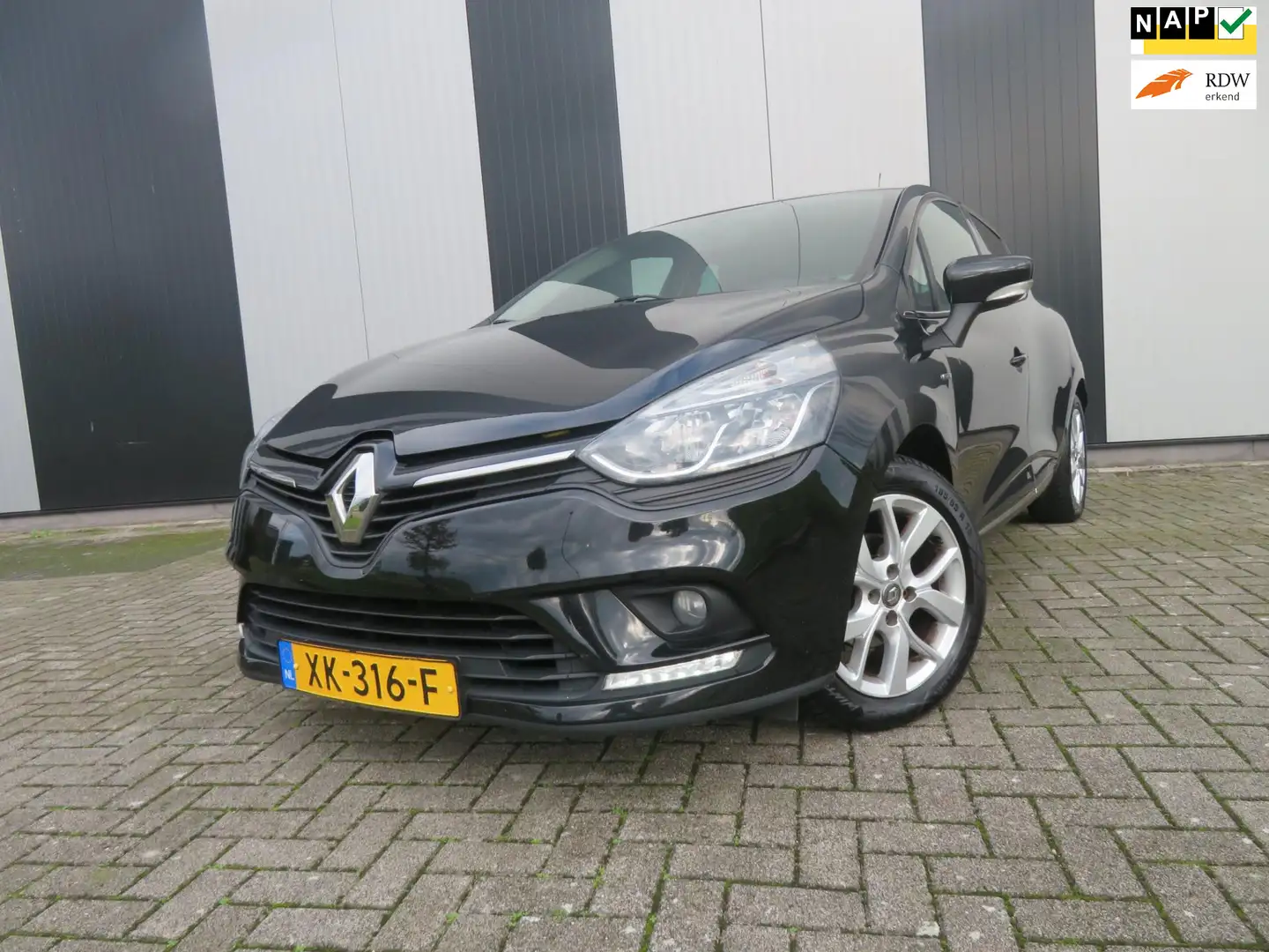 Renault Clio 0.9 TCe Limited Schwarz - 1