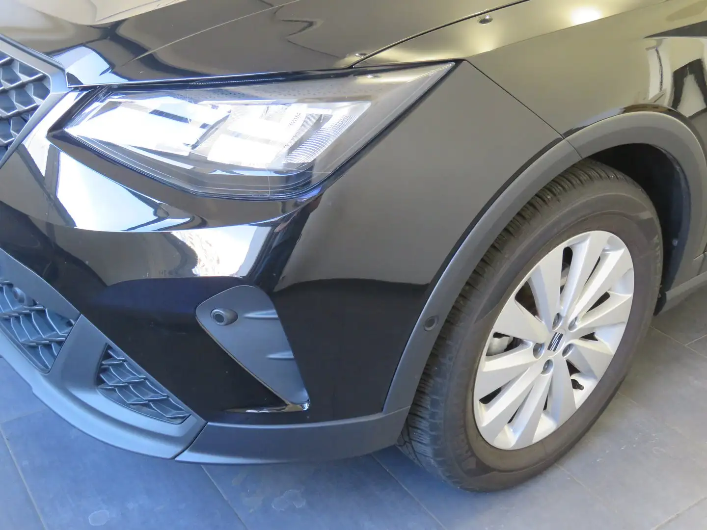 SEAT Arona Style EcoTSI Zwart - 2