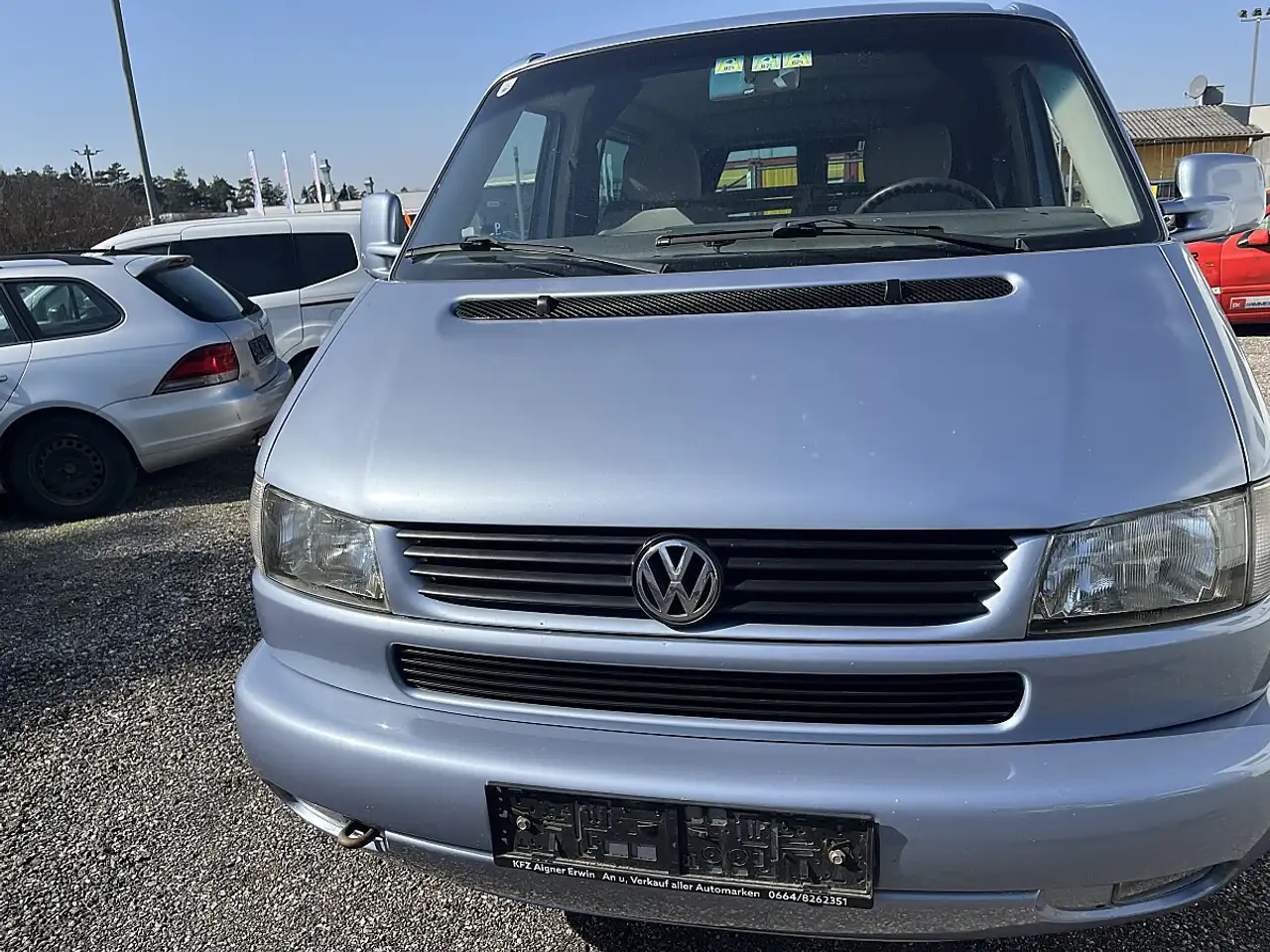 Volkswagen Caravelle 2-3-3 Comfortline 2,5 TDI, foto 3