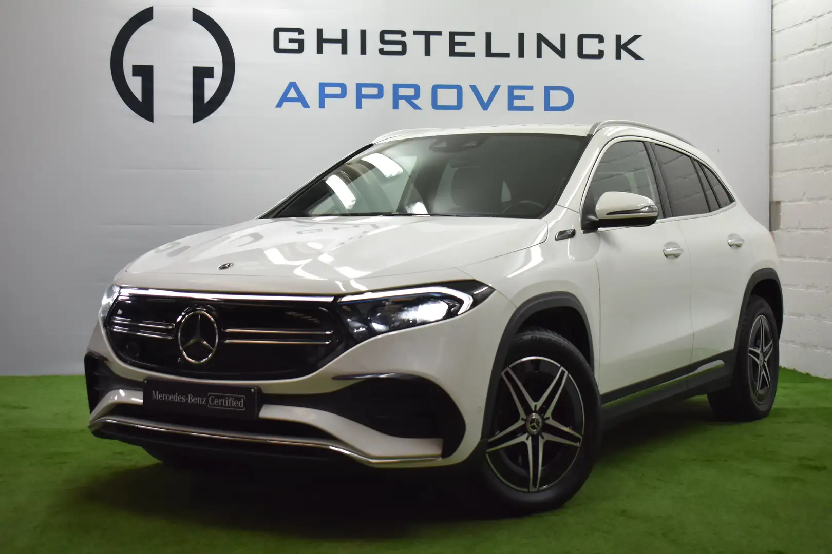 Mercedes-Benz EQA 250 SUV Wit - 1