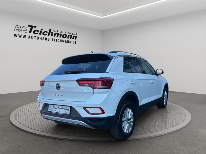 Volkswagen T-Roc Life — photo 4