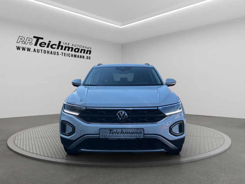 Volkswagen T-Roc Life — photo 2