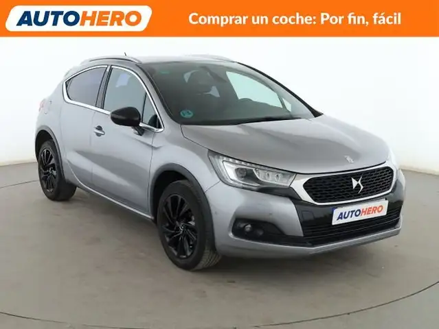 DS Automobiles DS 4 view 8