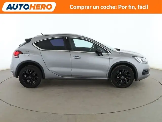 DS Automobiles DS 4 view 7