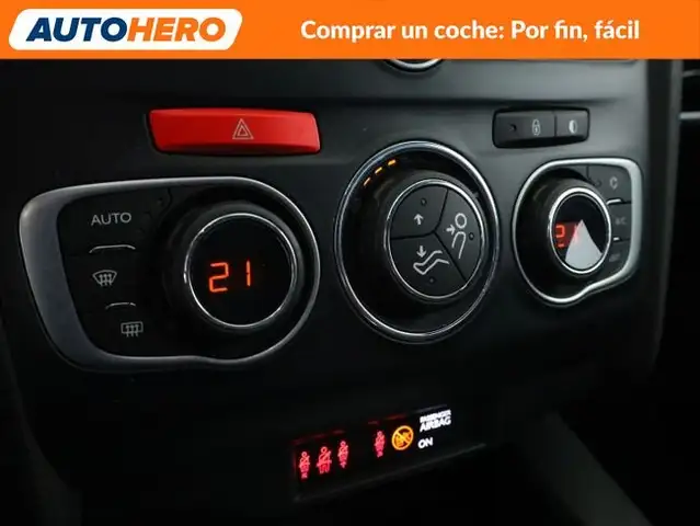DS Automobiles DS 4 view 27