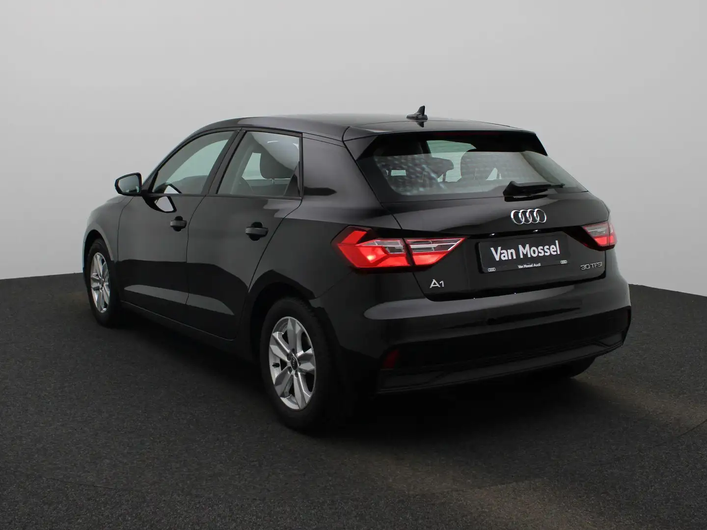 Audi A1 Sportback 1.0 30 TFSI 81kW S tronic Attraction B.E Zwart - 2