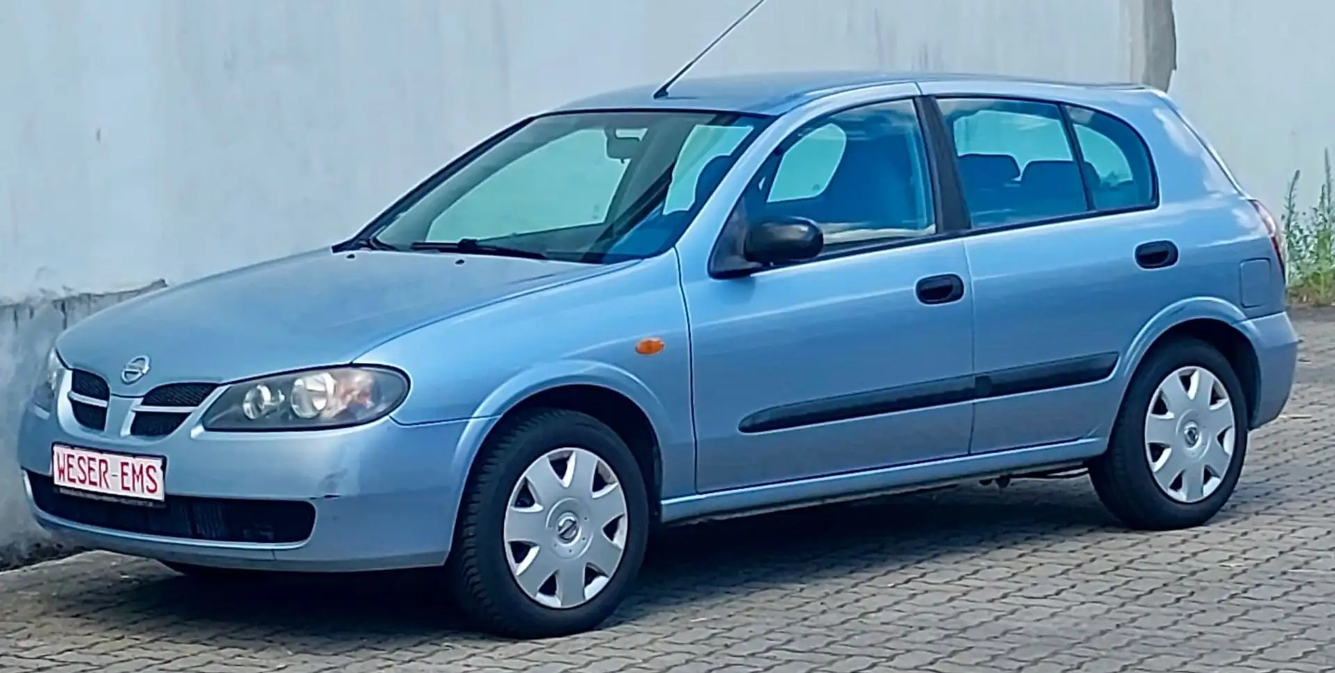 Nissan Almera 1,5i Visia HU/AU neu Klima R/C ZV eFH Bleu - 1