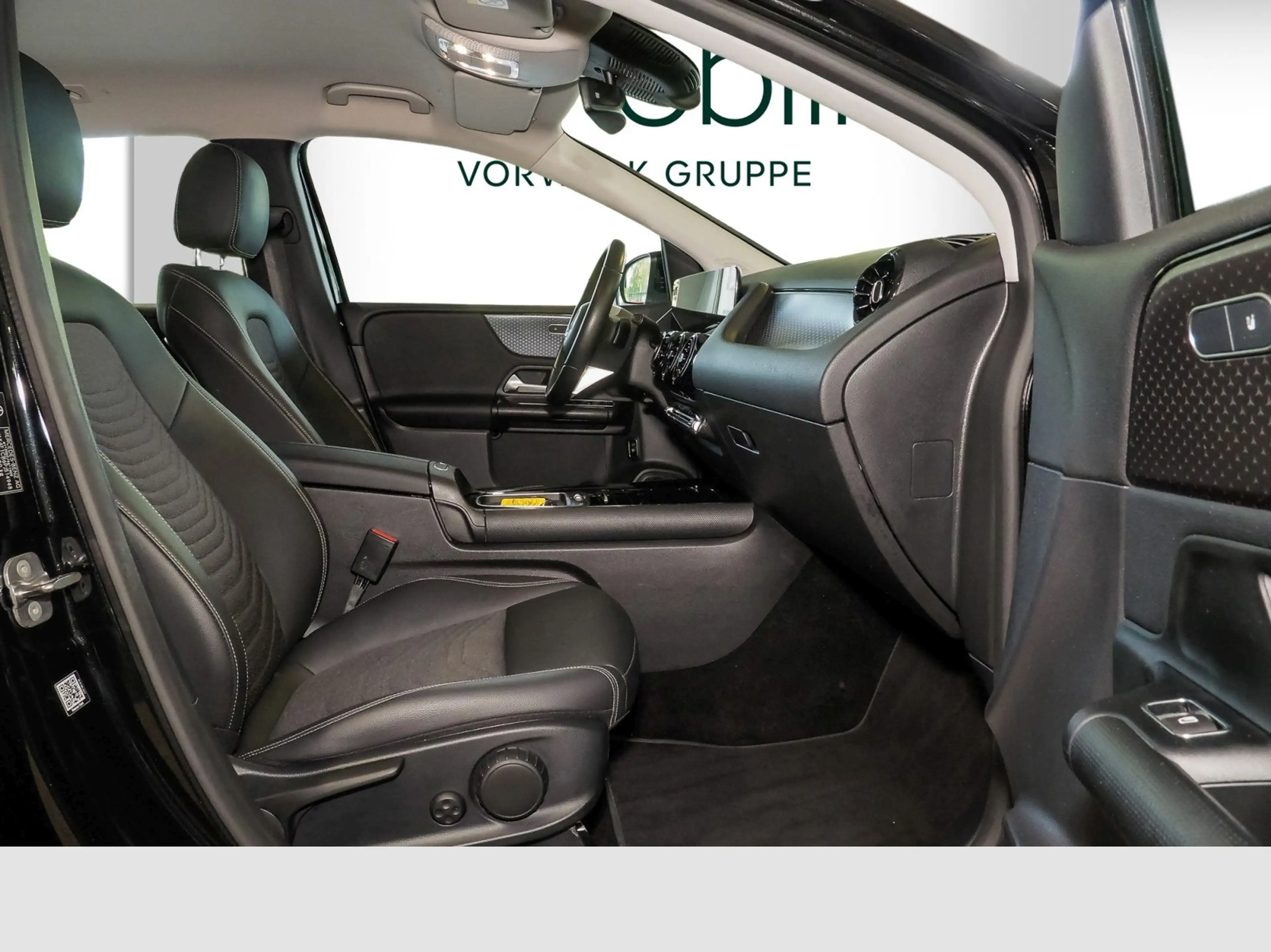 Mercedes-Benz B 200 B-CLASS D (247.012) B 200 D — photo 6