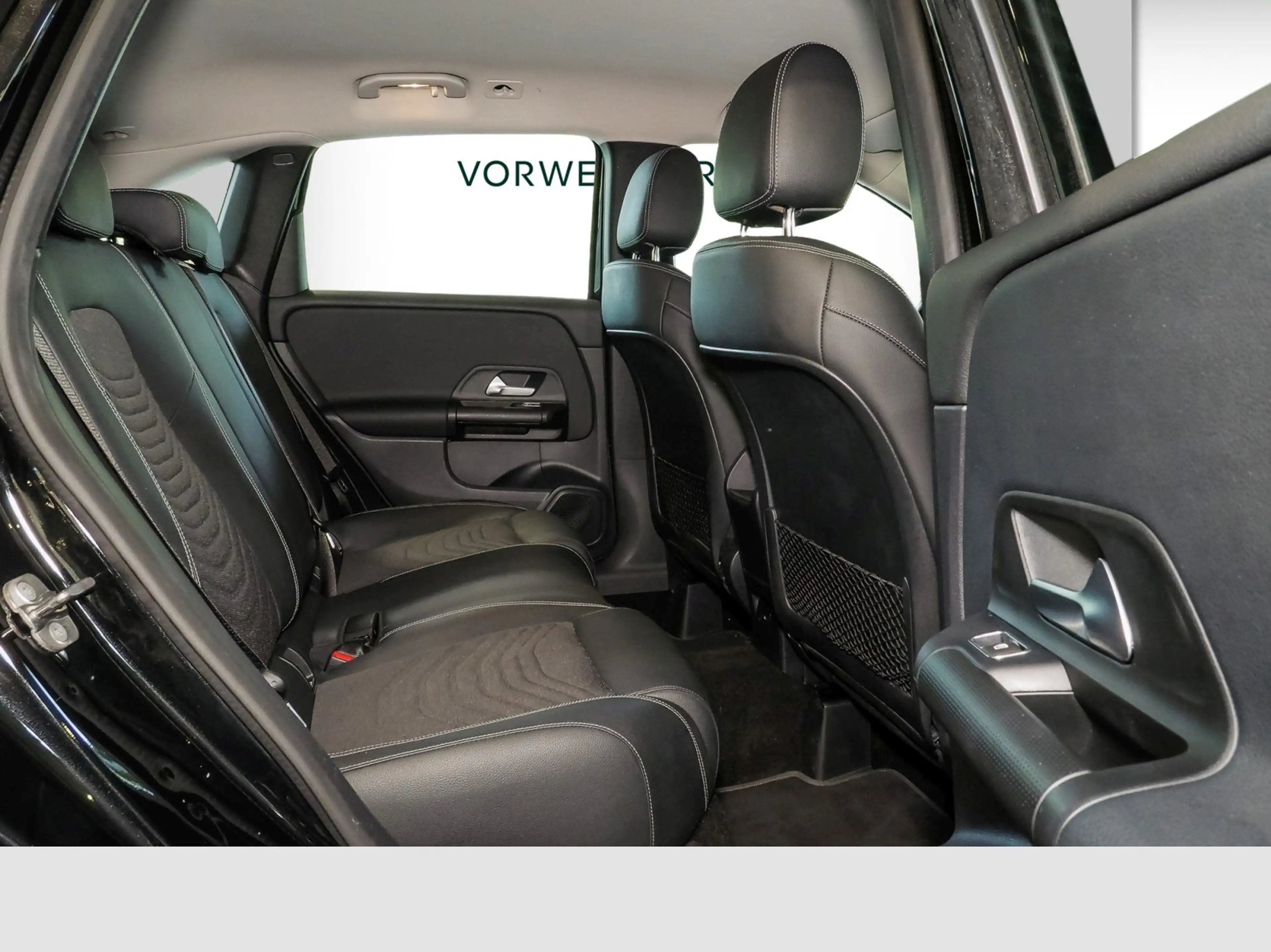 Mercedes-Benz B 200 B-CLASS D (247.012) B 200 D — photo 9