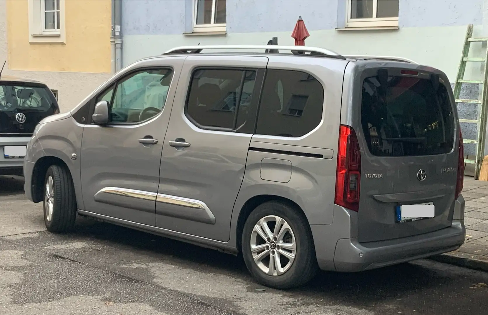 Toyota Proace City Verso 1.2 Turbo L2 Team Deutschland Šedá - 2