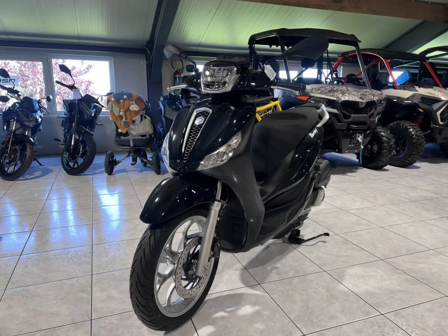 Piaggio Medley 125 Noir - 2