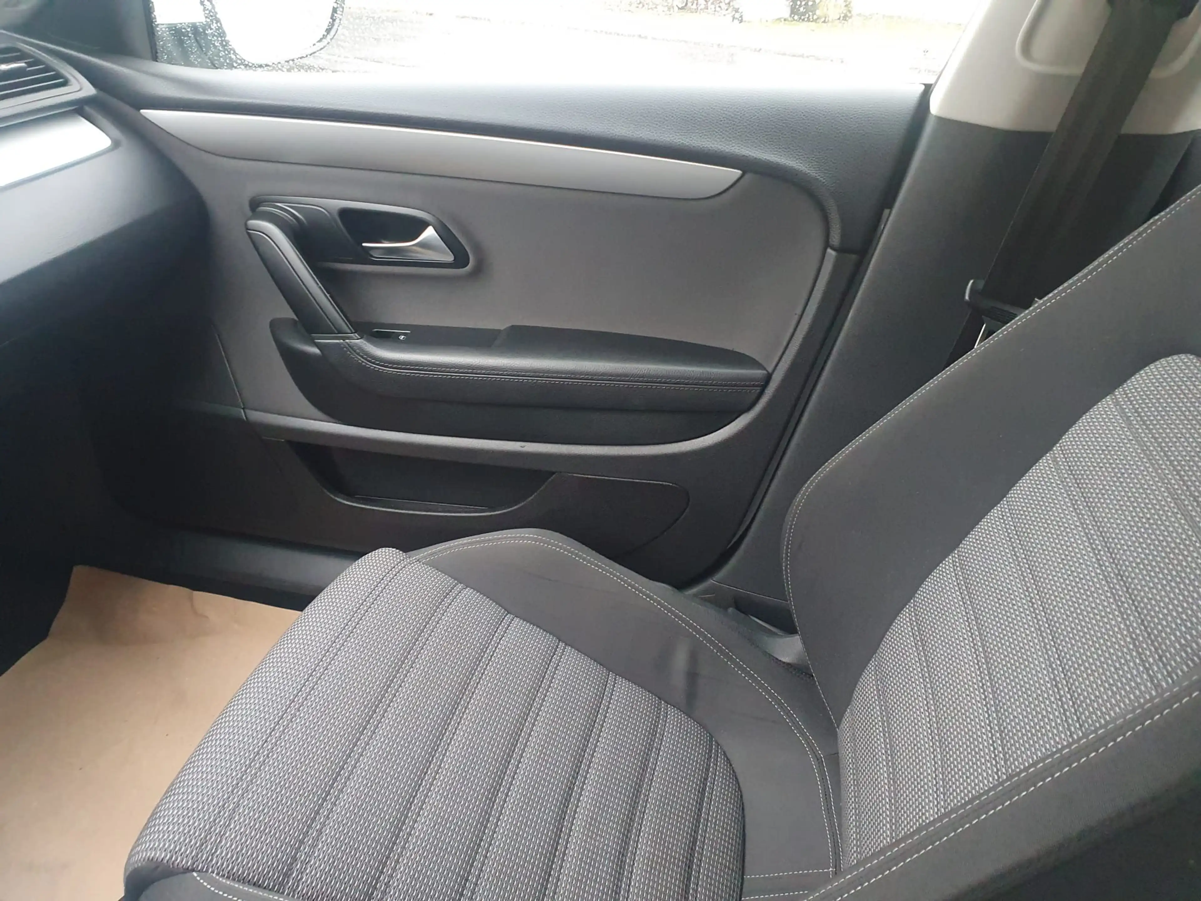 Volkswagen Passat CC Basis — photo 13