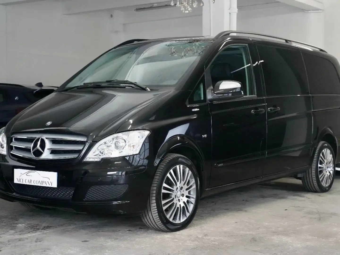 Mercedes-Benz Viano 3.0 CDI 8 PLACES 224 CH - 14500 KM Negro - 1