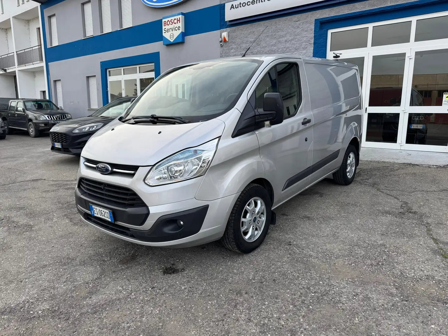 Ford Transit Custom 290 2.2 tdci 155 Furgone Trend L1H1 Plateado - 1