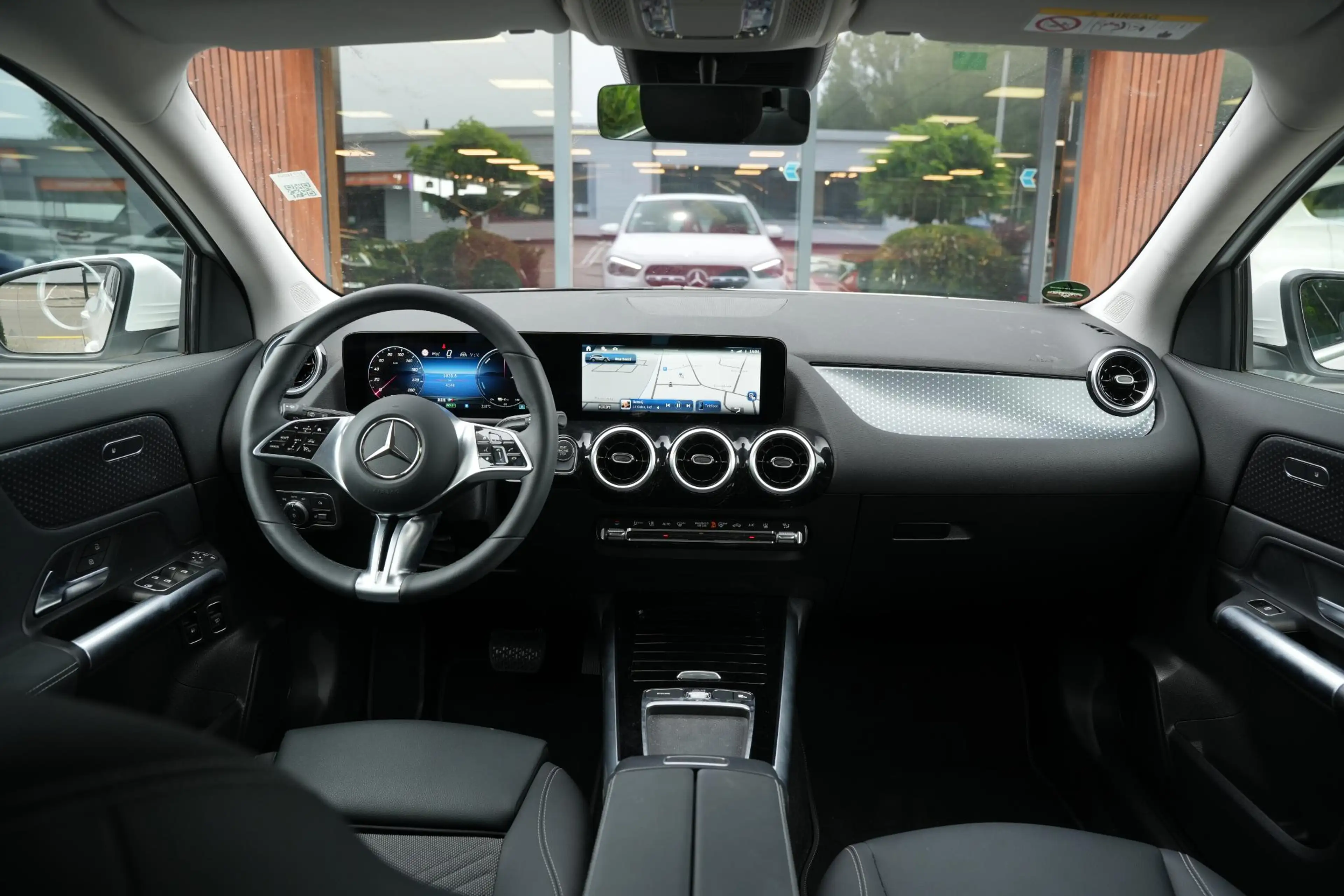 Mercedes-Benz GLA 250 e Business Solution Adapt. Cruise Stoelverw. LED D — photo 2