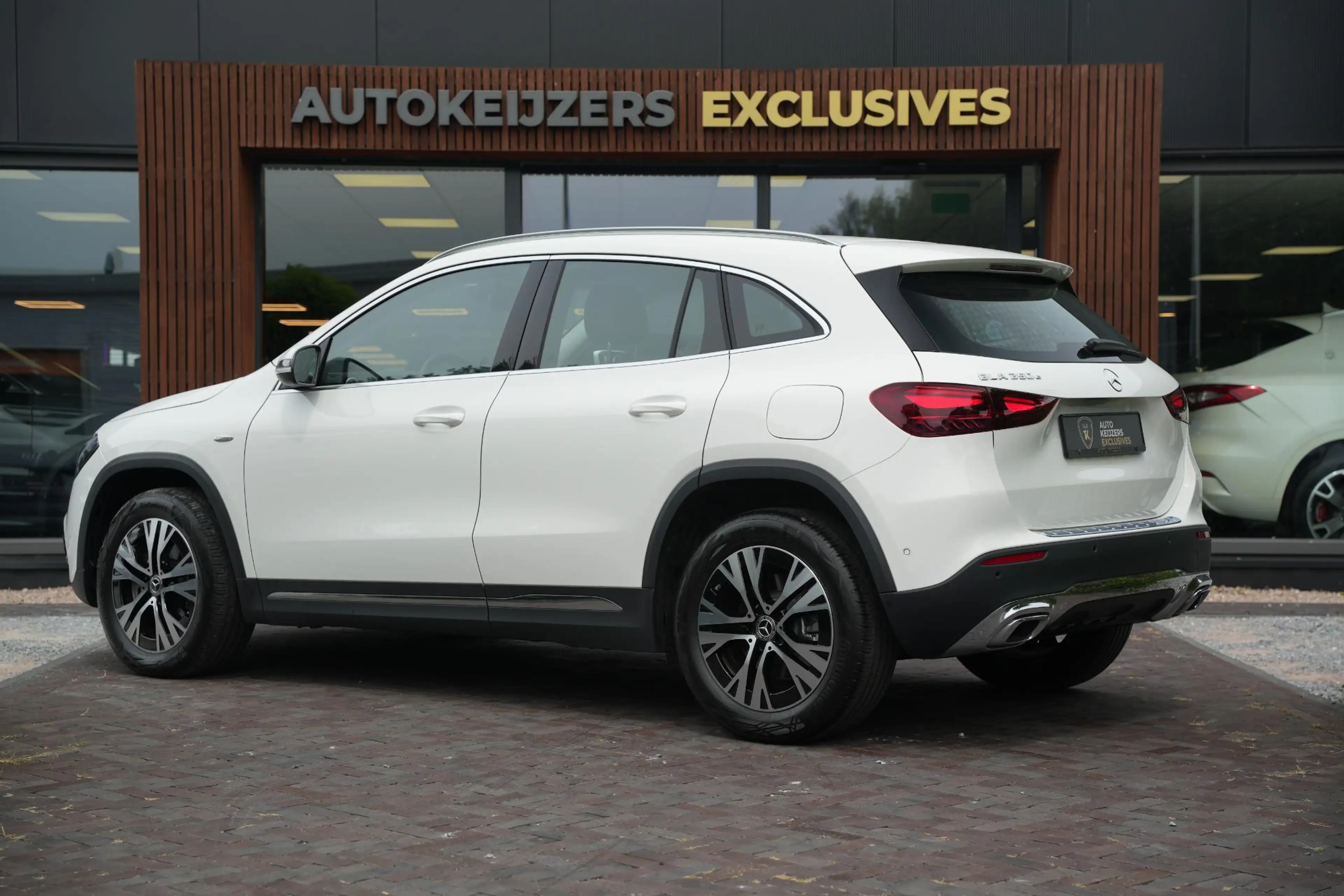 Mercedes-Benz GLA 250 e Business Solution Adapt. Cruise Stoelverw. LED D — photo 9