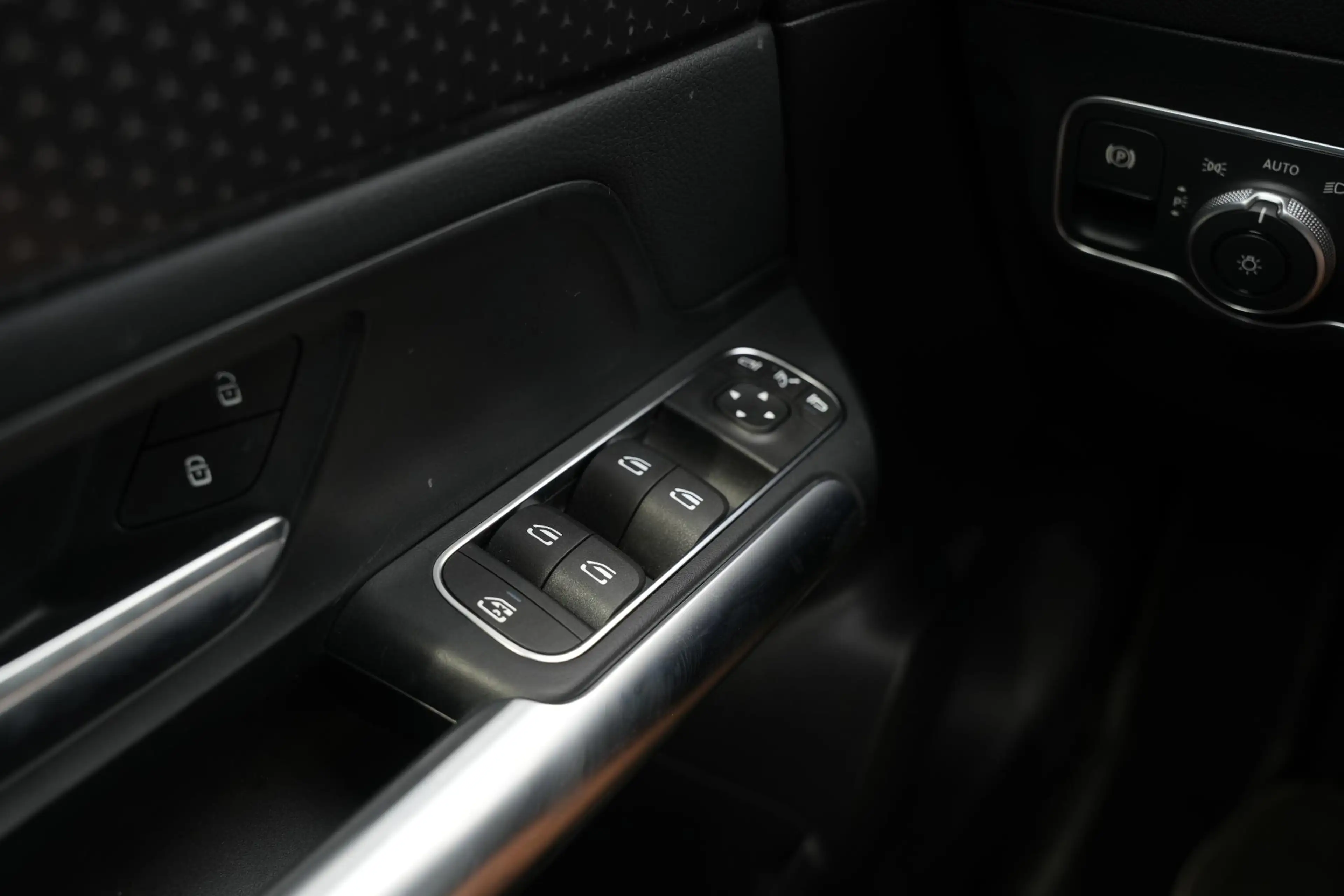 Mercedes-Benz GLA 250 e Business Solution Adapt. Cruise Stoelverw. LED D — photo 34