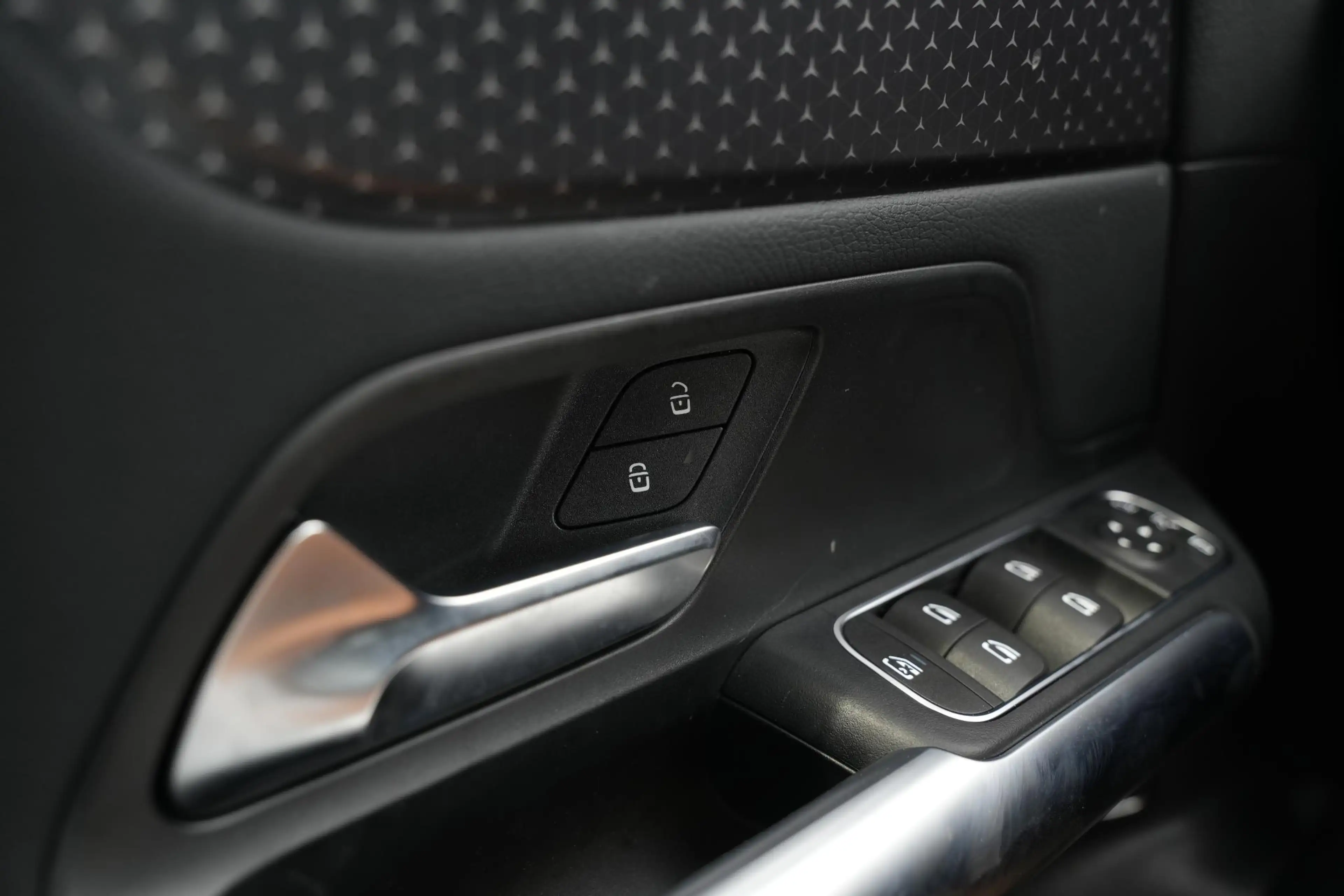 Mercedes-Benz GLA 250 e Business Solution Adapt. Cruise Stoelverw. LED D — photo 35