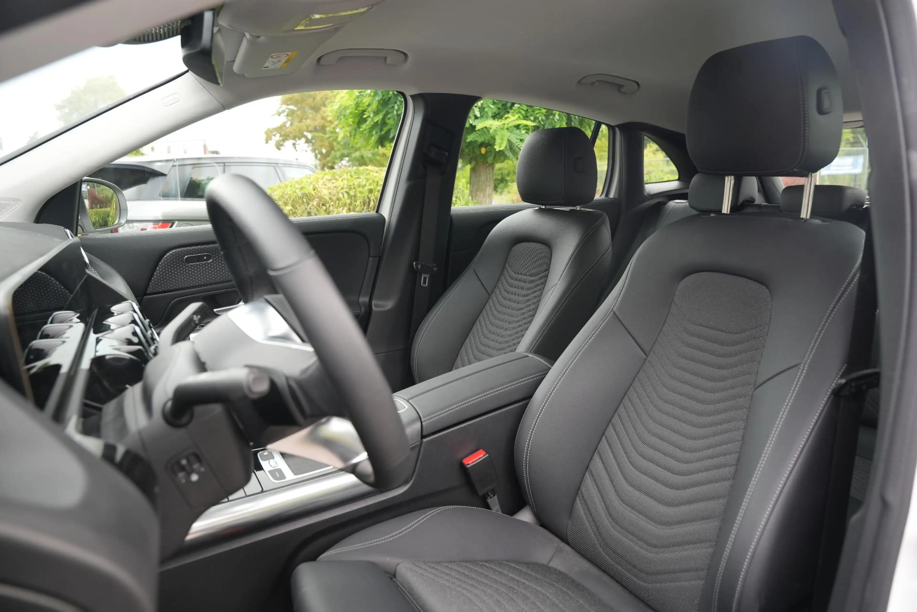 Mercedes-Benz GLA 250 e Business Solution Adapt. Cruise Stoelverw. LED D — photo 4