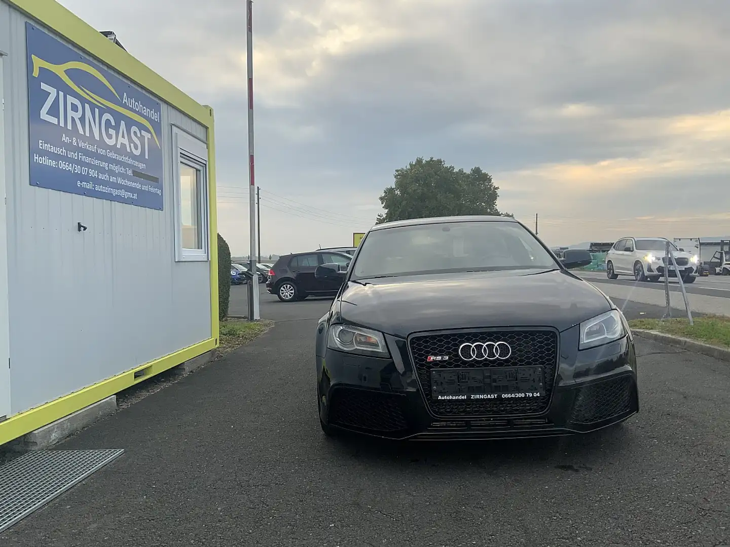 Audi A3 SB RS3 2,5 TFSI quattro S-tronic Pickerl neu bi... Schwarz - 2