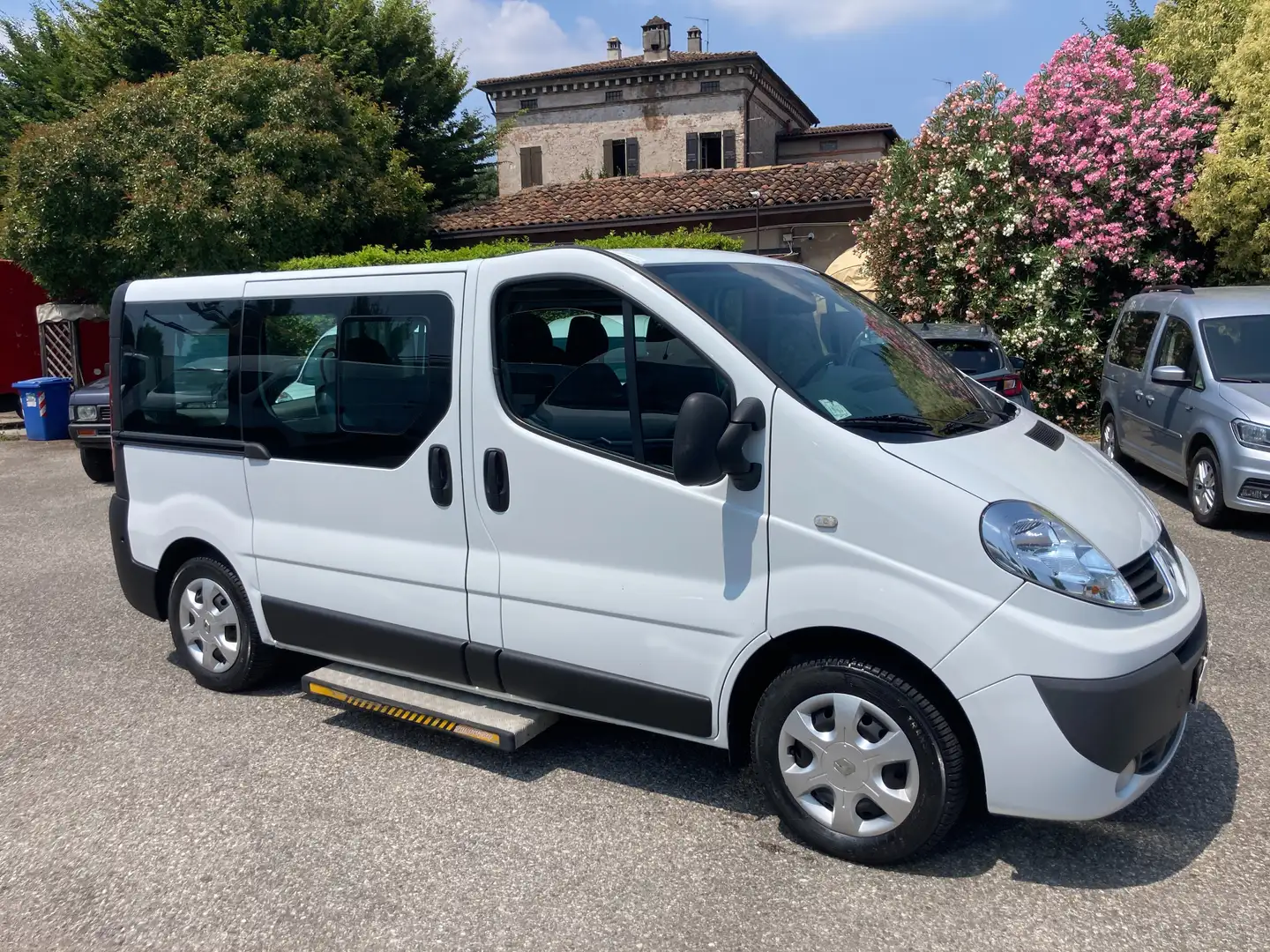 Renault Trafic DCI - TRASPORTO DISABILI Bianco - 1