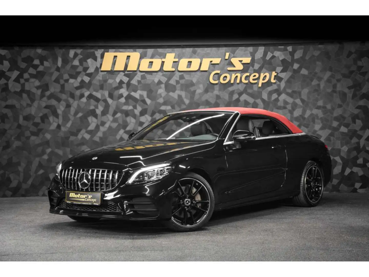 Mercedes-Benz C 300 4 MATIC Cabriolet AMG Line Noir - 1