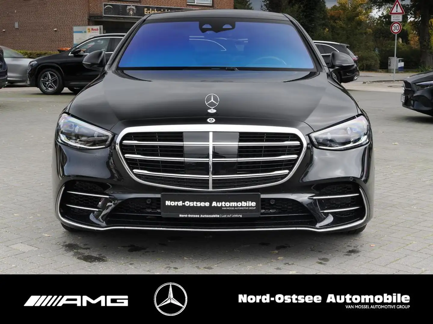 Mercedes-Benz S 580 4M LANG AMG HUD STANDHZ PANO TV MULTI PARK Schwarz - 2