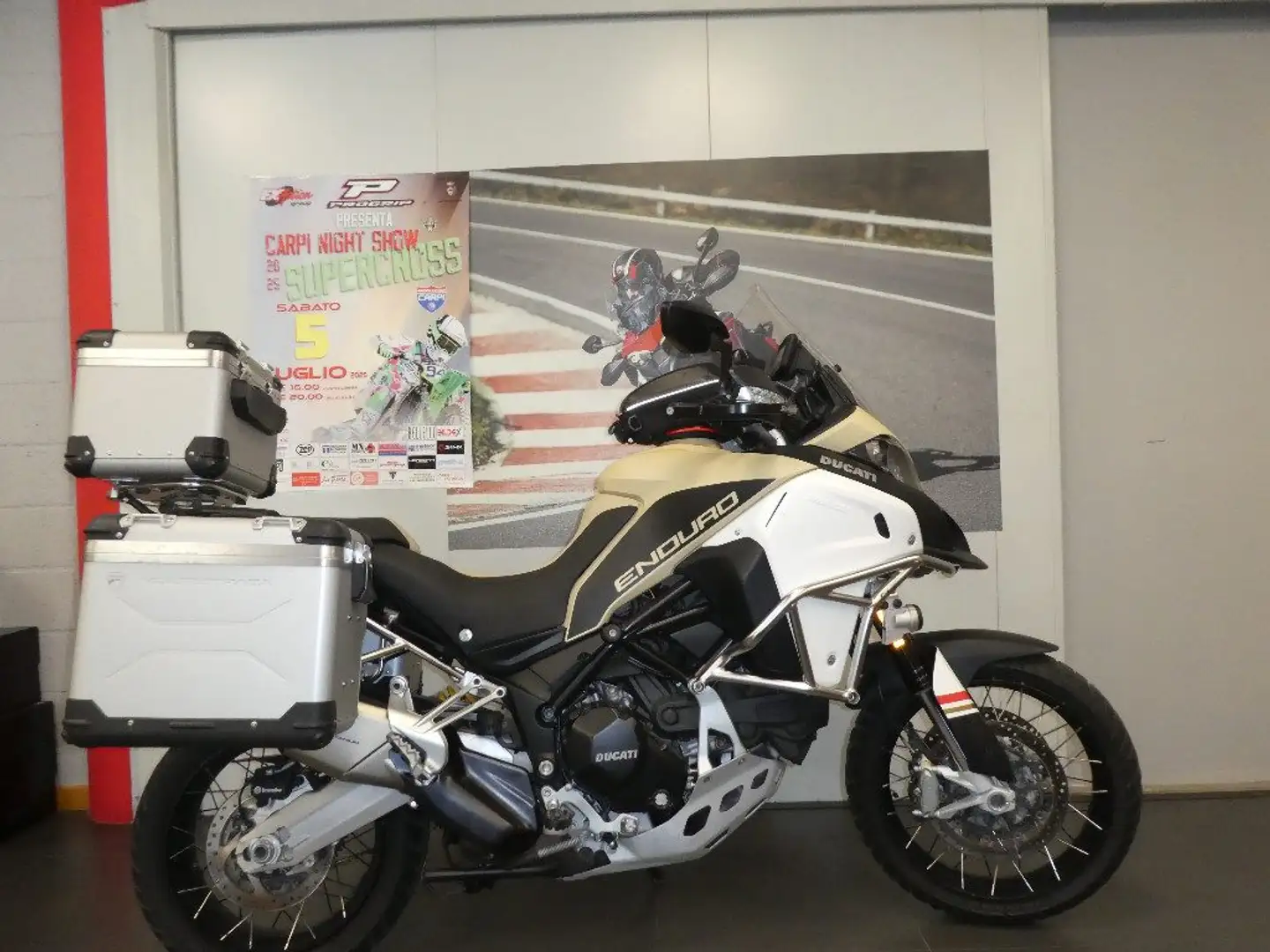 Ducati Multistrada 1200 ENDURO PRO Jaune - 1