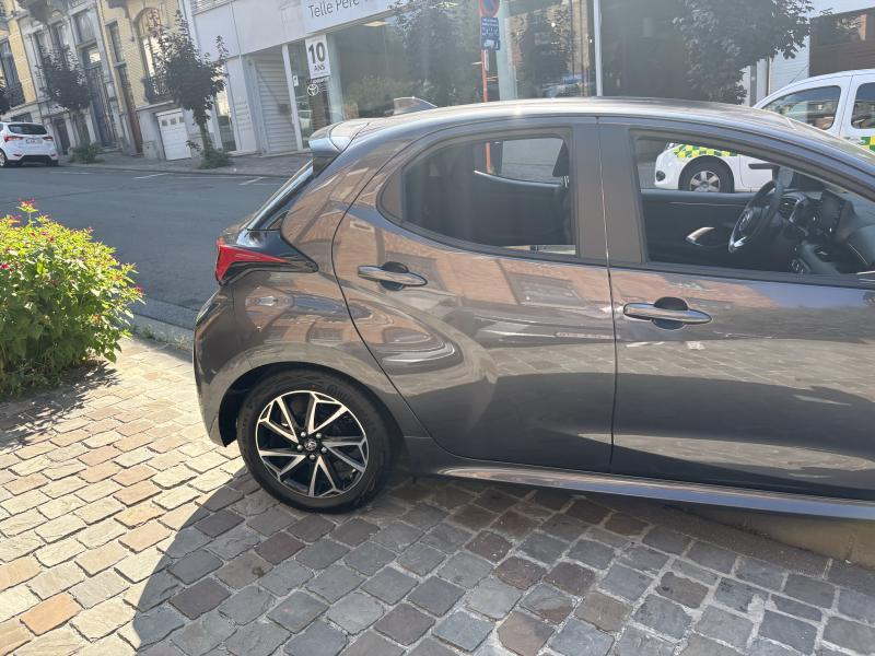 Toyota Yaris IV — photo 6