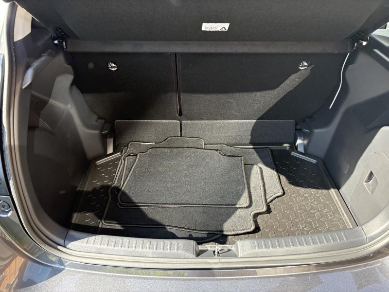 Toyota Yaris IV — photo 13