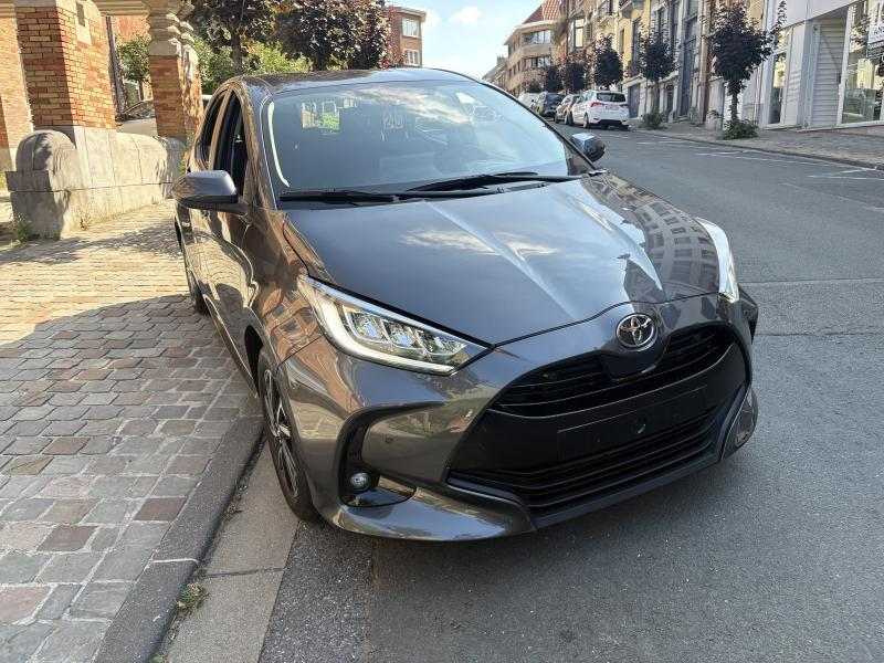 Toyota Yaris IV — photo 3