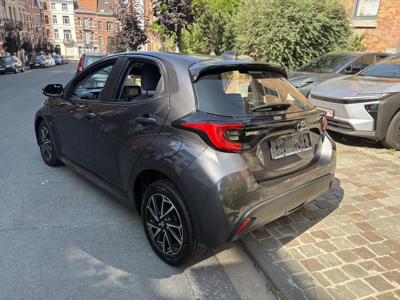 Toyota Yaris IV — photo 9