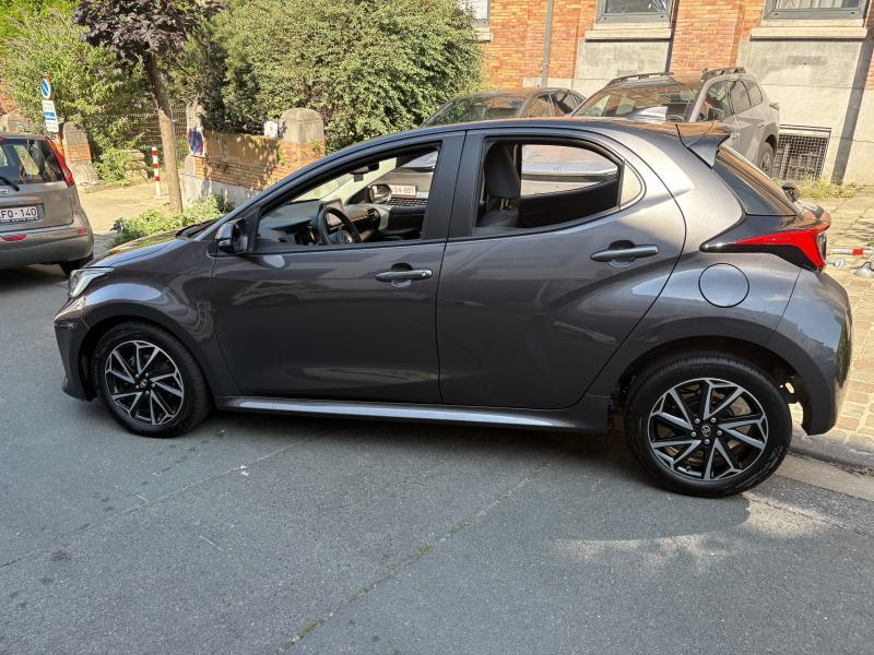 Toyota Yaris IV — photo 10