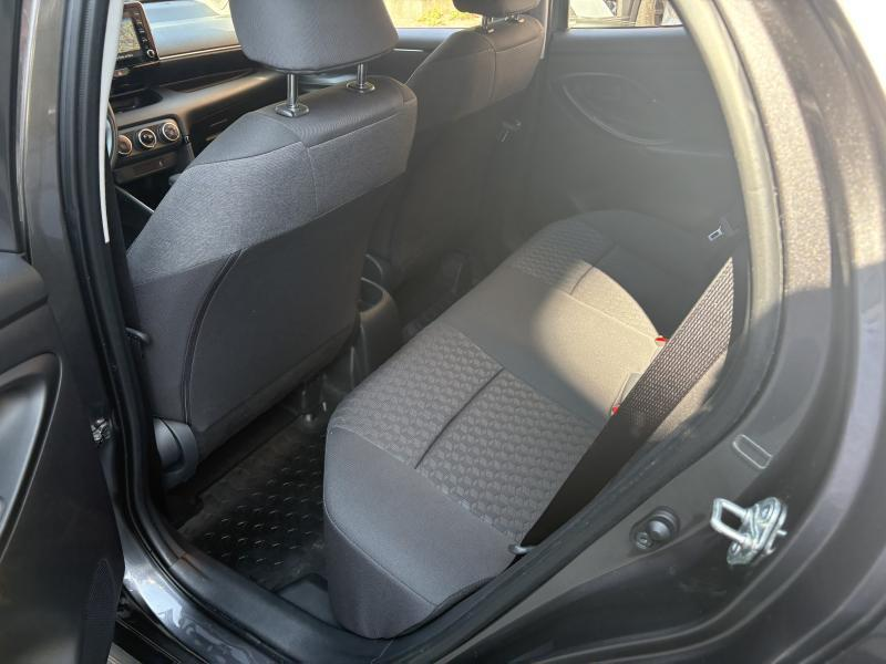Toyota Yaris IV — photo 14