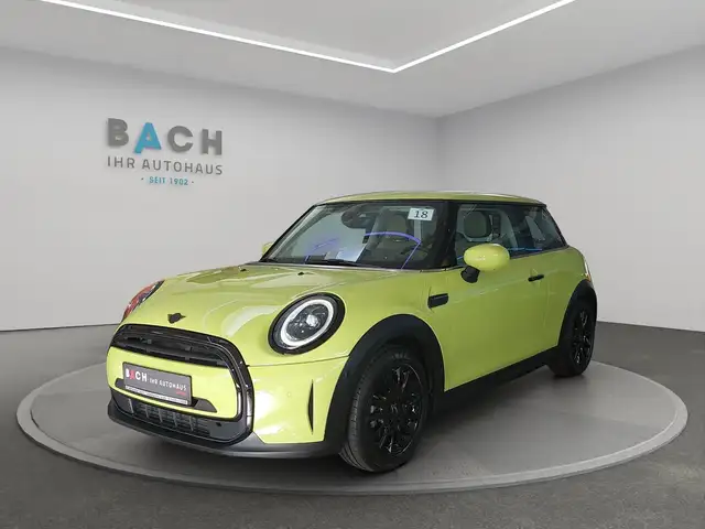 MINI Cooper Premium First/Plus Harman Kardon