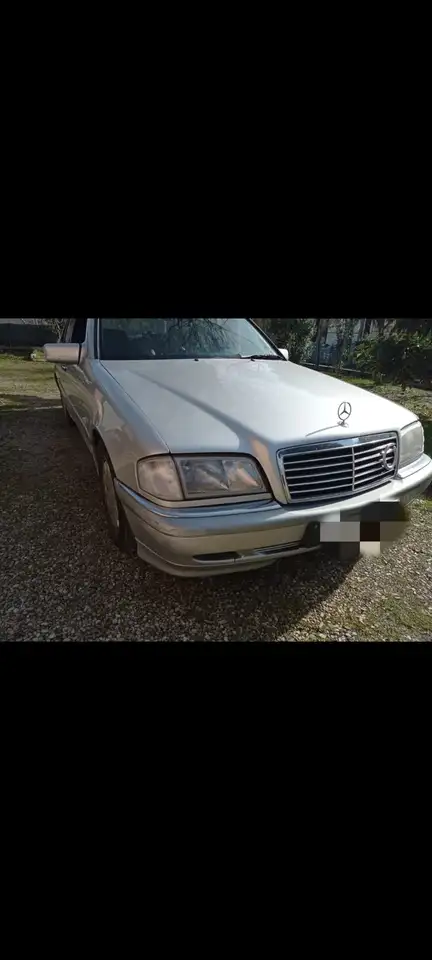 Mercedes-Benz 200, foto 5