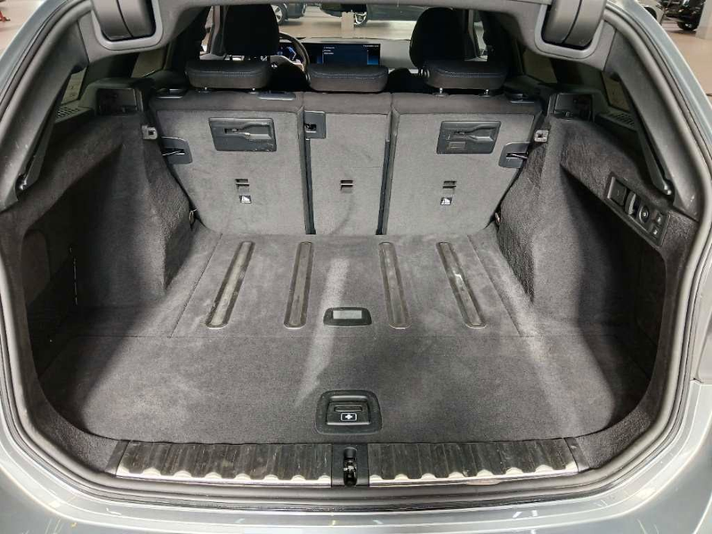BMW 320 d xDrive M Sport Pro AHK ACC HiFi 360° StHz — photo 13