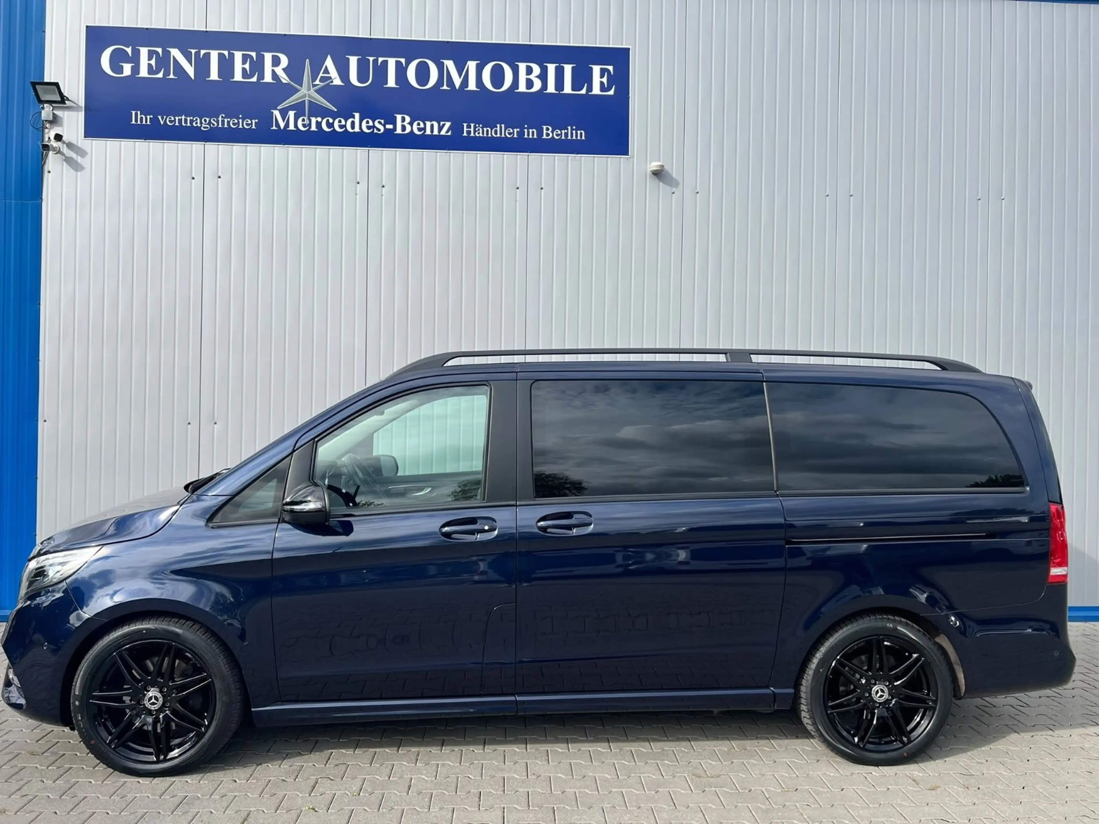 Mercedes-Benz V 250 LANG 9G AMG-LINE EDITION 360° EL.TÜREN LED — photo 4