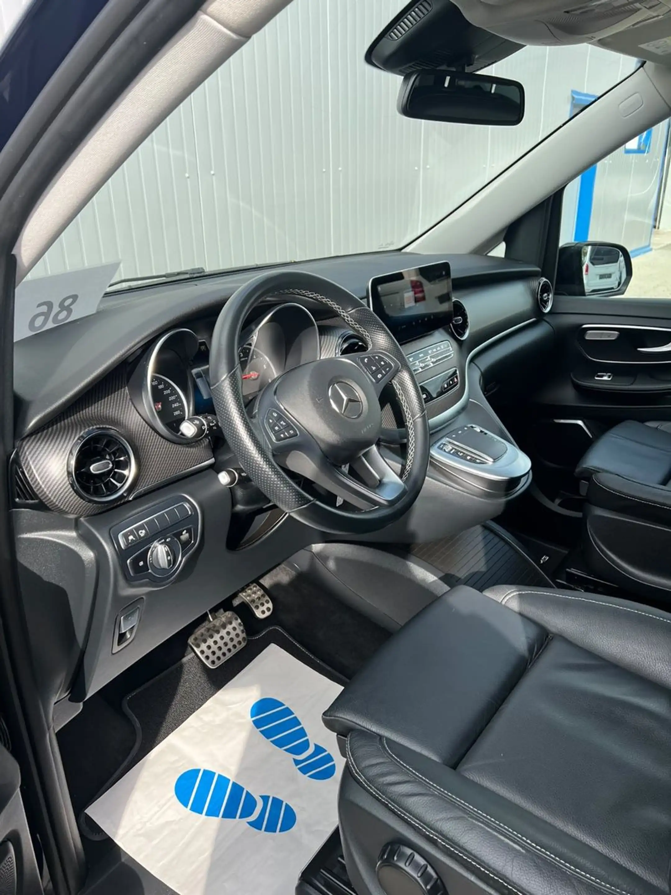 Mercedes-Benz V 250 LANG 9G AMG-LINE EDITION 360° EL.TÜREN LED — photo 13