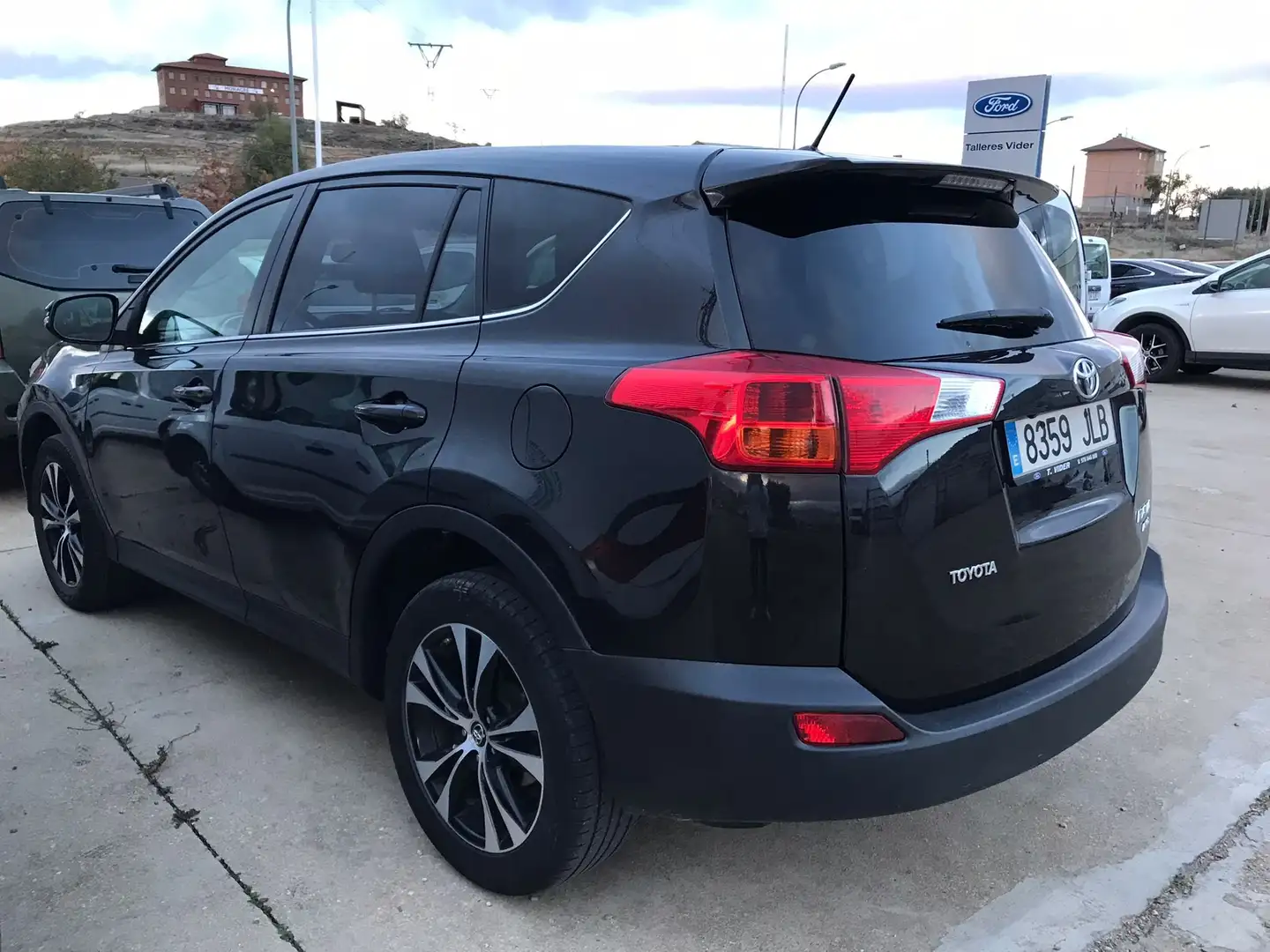 Toyota RAV 4 RAV-4 150D Advance 4WD Negro - 2