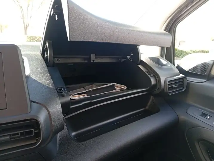 Citroën Berlingo 2024, foto 33