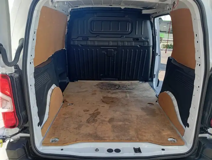 Citroën Berlingo 2024, foto 6
