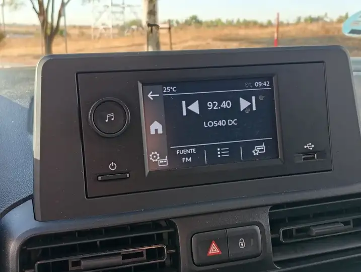 Citroën Berlingo 2024, foto 27