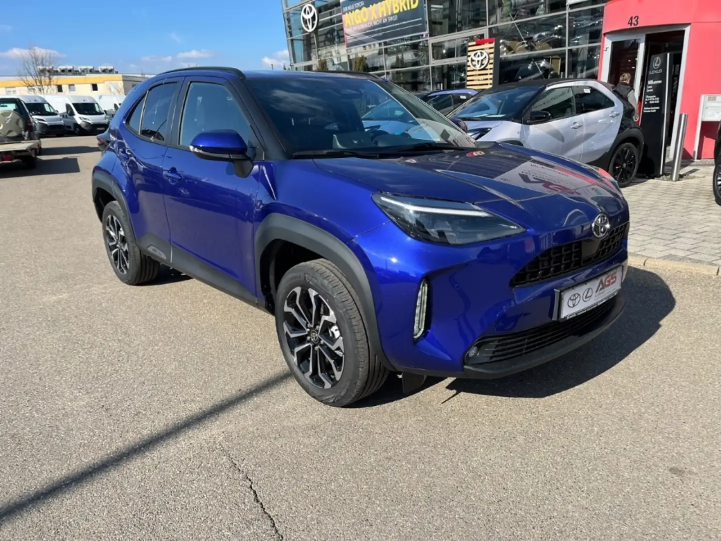 Toyota Yaris Cross 1,5l Teamplayer 4x2 Hybrid Safety + Winter Azul - 2