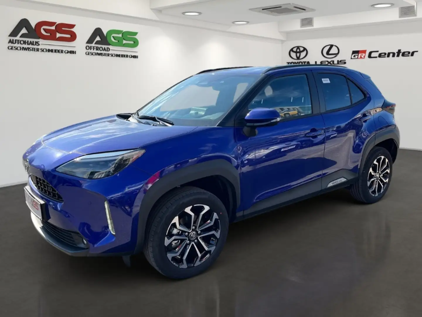Toyota Yaris Cross 1,5l Teamplayer 4x2 Hybrid Safety + Winter Azul - 1