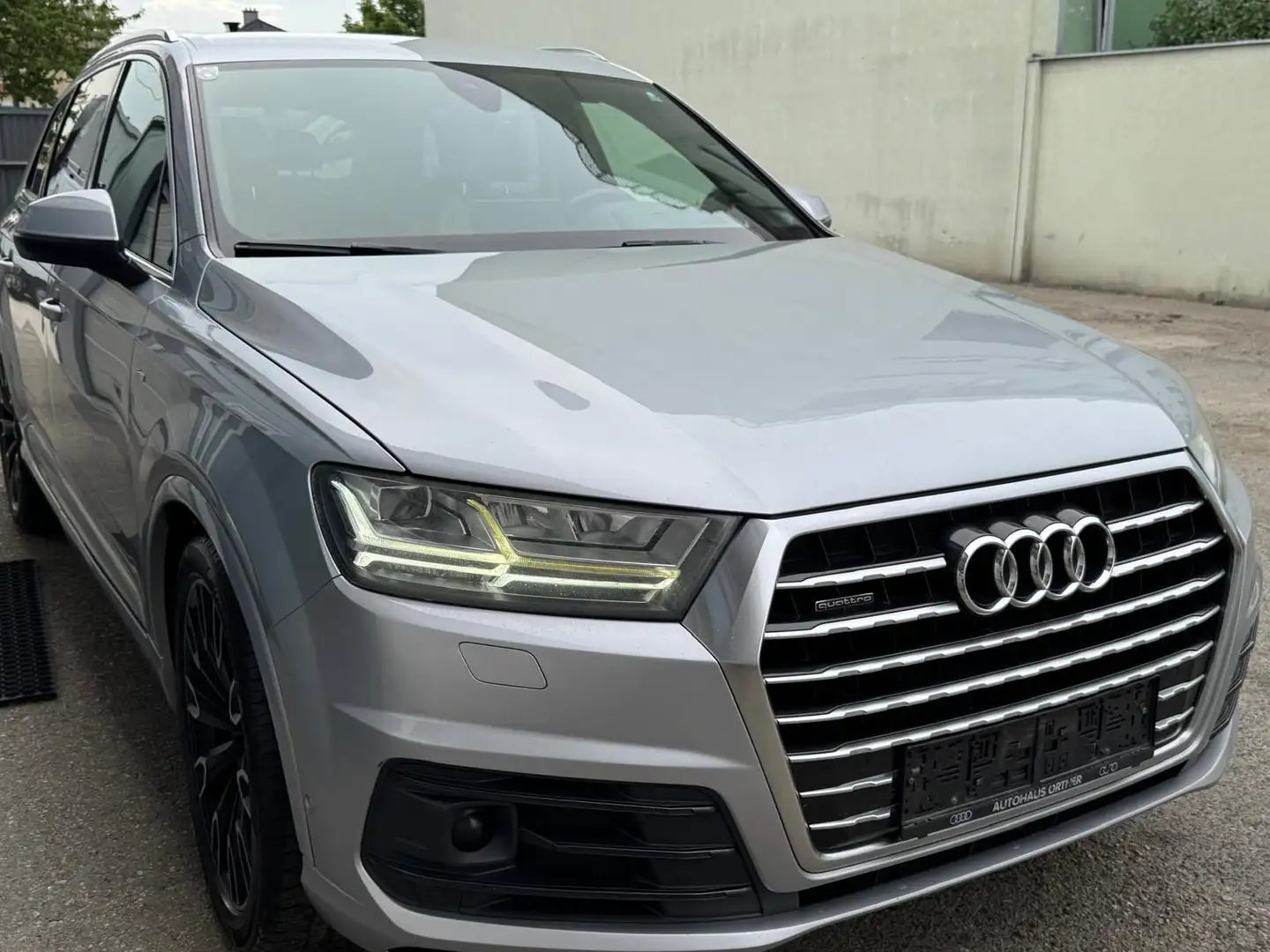 Audi Q7 3,0 TDI quattro Tiptronic Silber - 1